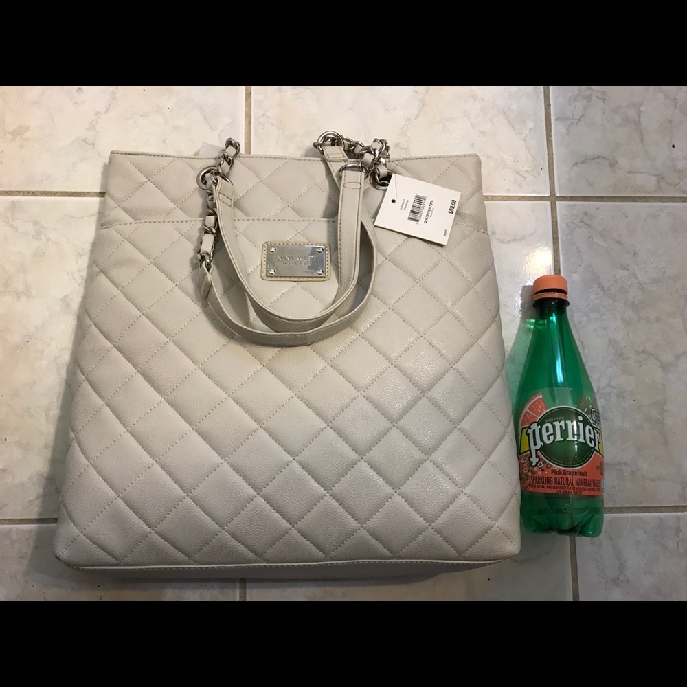 Cream Nine West quilted purse NWT